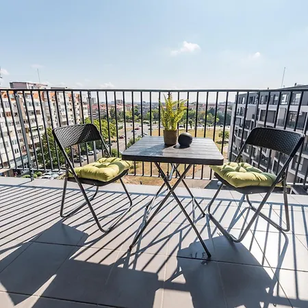 Uranus Luxury Apartament *