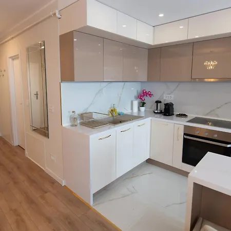 شقة Uranus Luxury