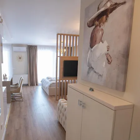 Apartament Uranus Luxury