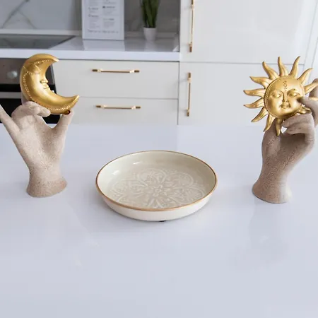 Uranus Luxury شقة تيميشورا