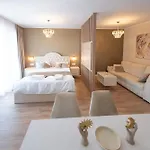 Uranus Luxury Timişoara