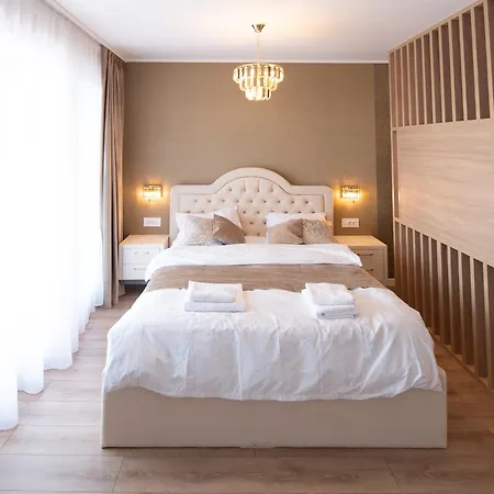 Uranus Luxury *
